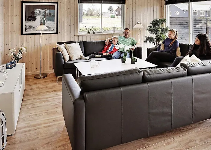 Luxury Pool Retreat By Sea - By Traum Bogense